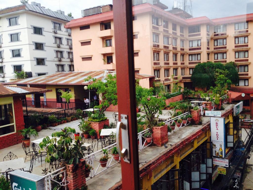 Shree Tibet Family Guest House Катманду Экстерьер фото