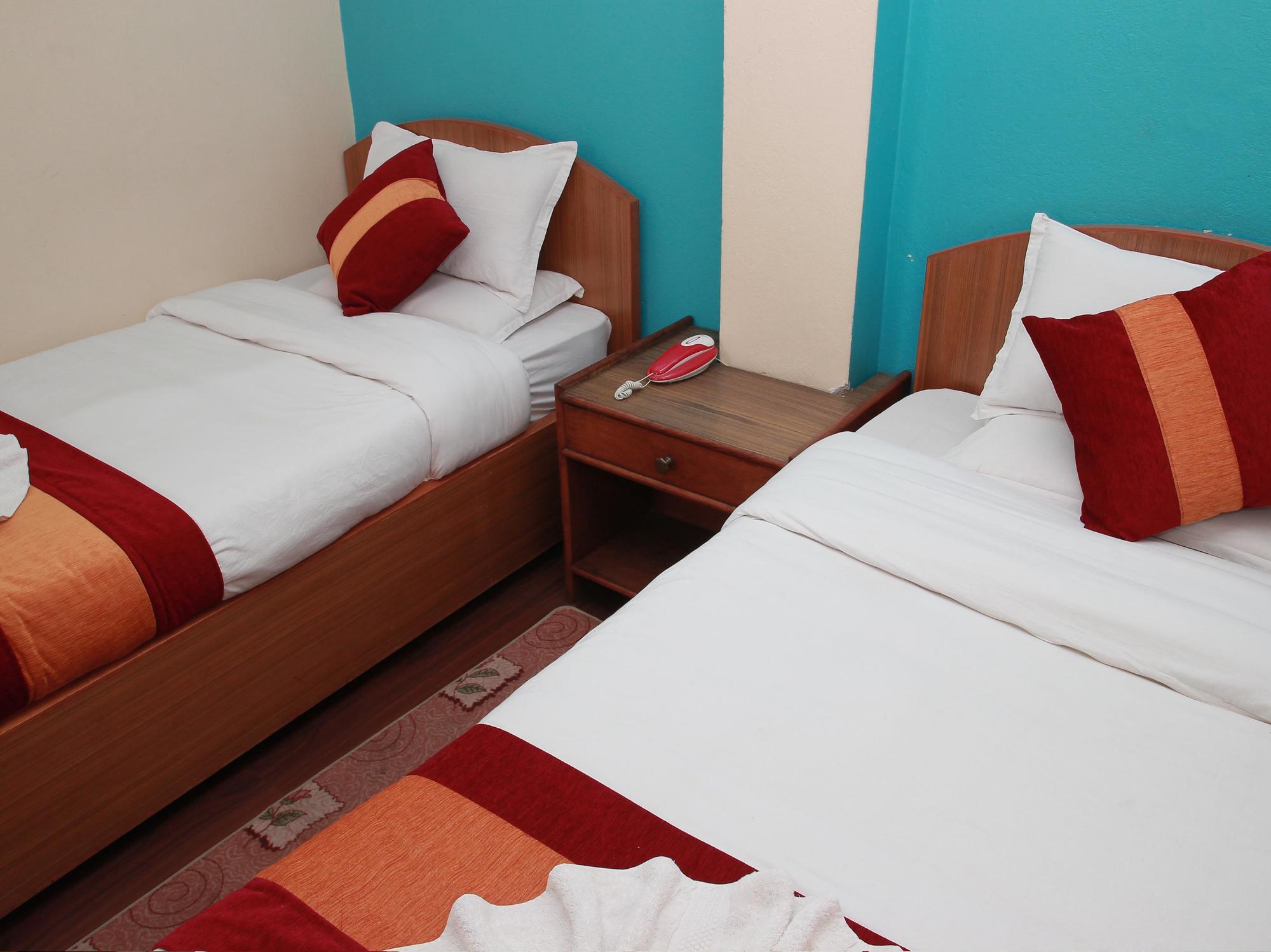 Shree Tibet Family Guest House Катманду Экстерьер фото