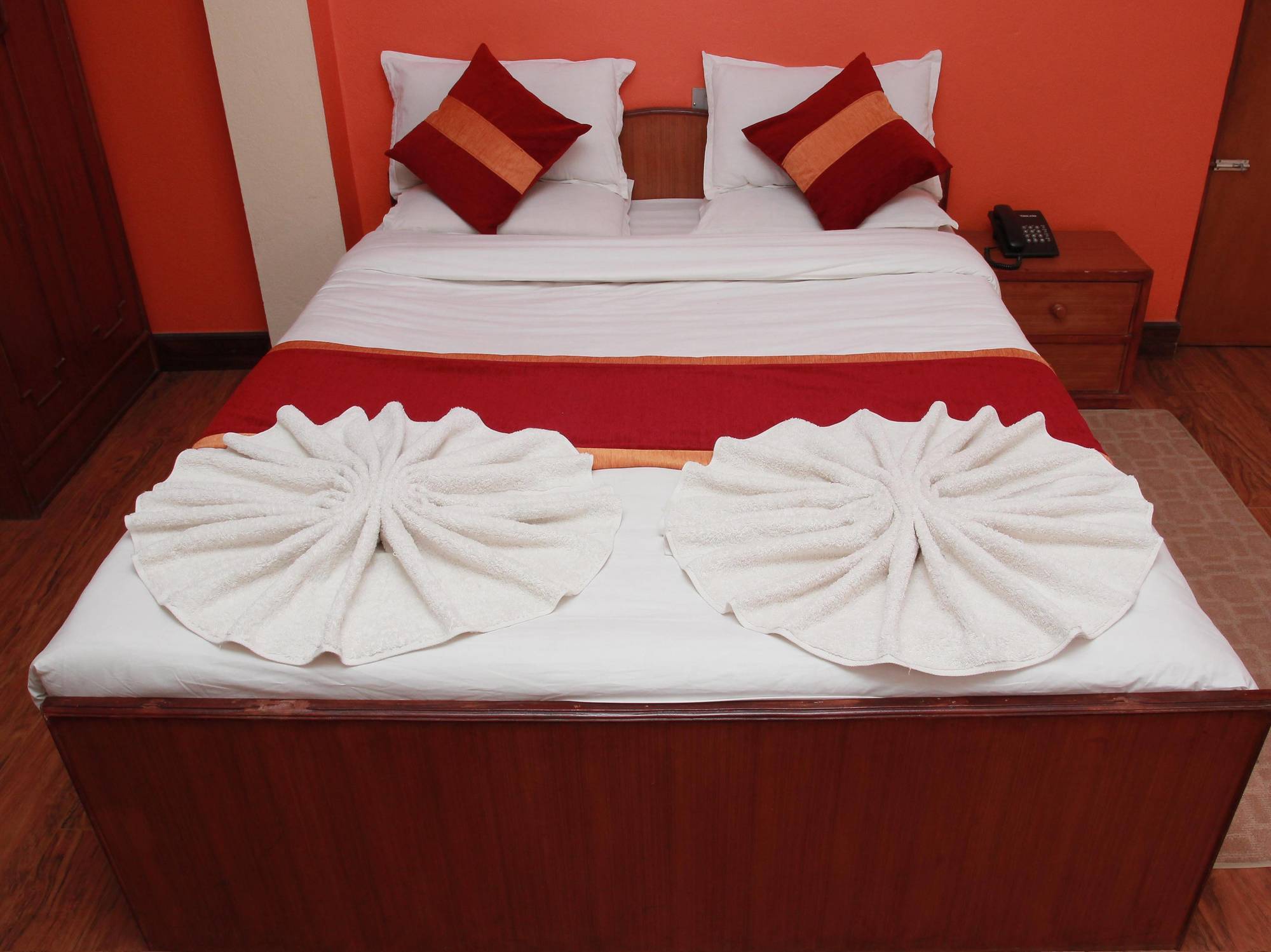 Shree Tibet Family Guest House Катманду Экстерьер фото