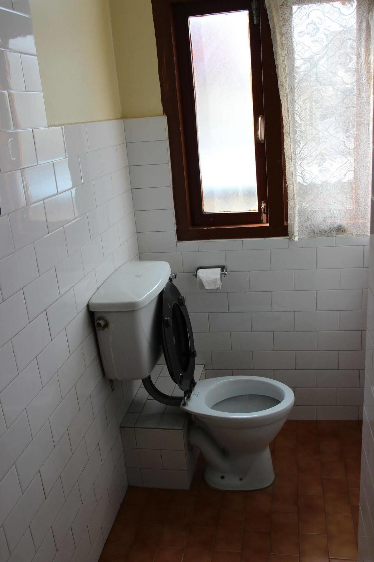 Shree Tibet Family Guest House Катманду Экстерьер фото