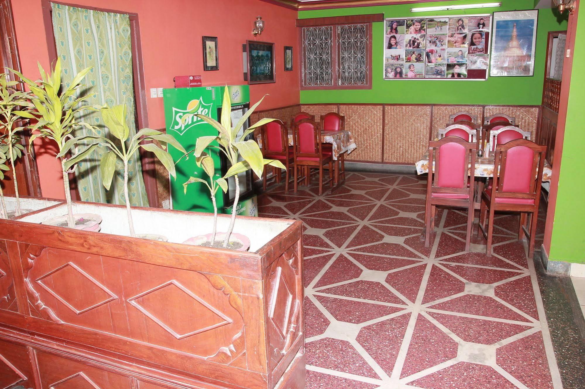 Shree Tibet Family Guest House Катманду Экстерьер фото