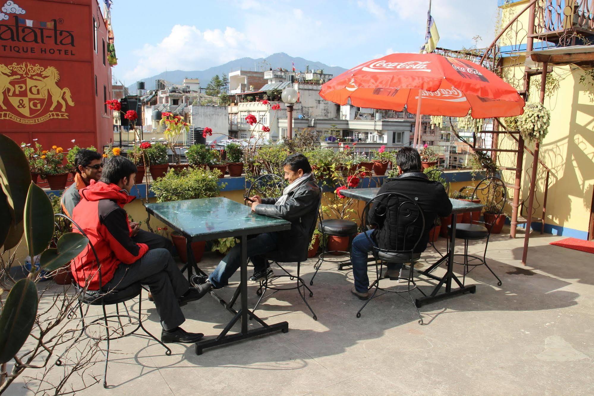 Shree Tibet Family Guest House Катманду Экстерьер фото