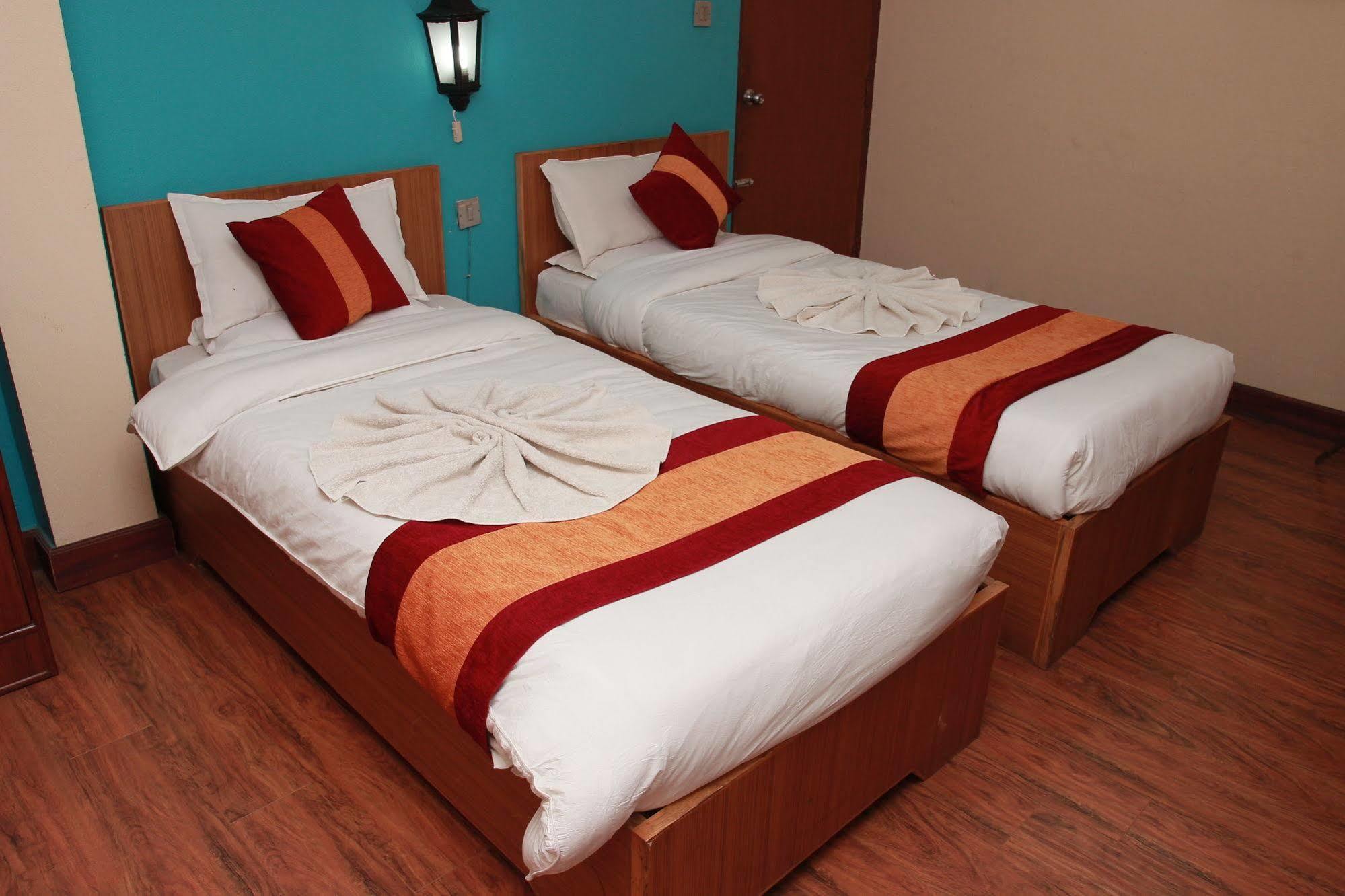Shree Tibet Family Guest House Катманду Экстерьер фото